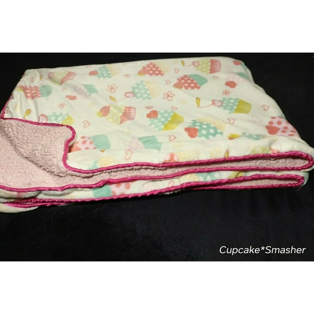 SL Home Fashions 119741 CUPCAKE Baby‎ Blanket Pink Sherpa Polka Dot Beige Cherry
